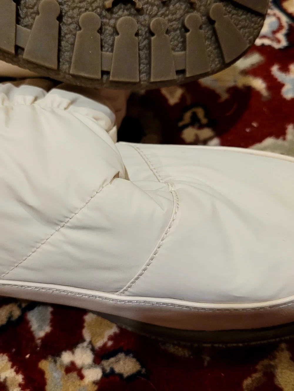 Weatherproof Women's Light Cream Quilted Puffer Jacket with Faux Fur Trim